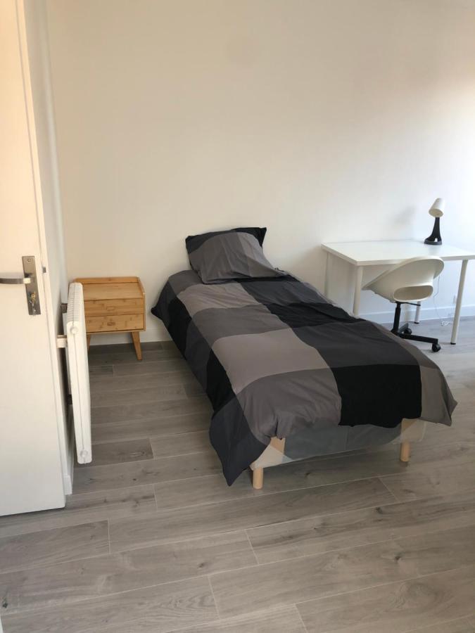 Evry Time Bed & Breakfast Courcouronnes Eksteriør bilde