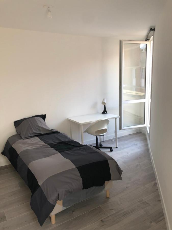 Evry Time Bed & Breakfast Courcouronnes Eksteriør bilde