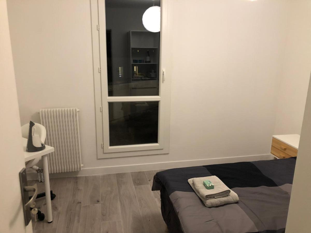 Evry Time Bed & Breakfast Courcouronnes Eksteriør bilde